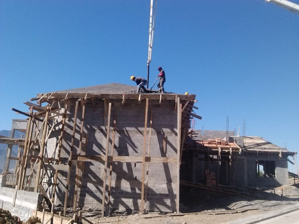 FOTO RESIDENCIAL LAS AGUILAS