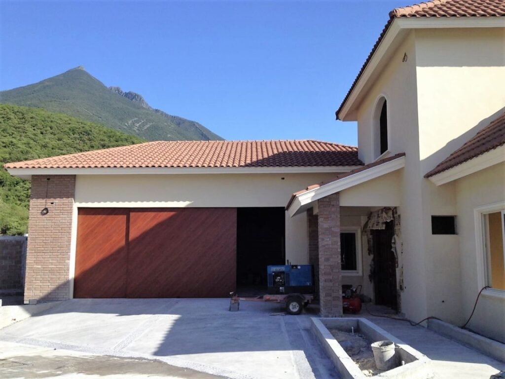 FOTO RESIDENCIAL LAS AGUILAS